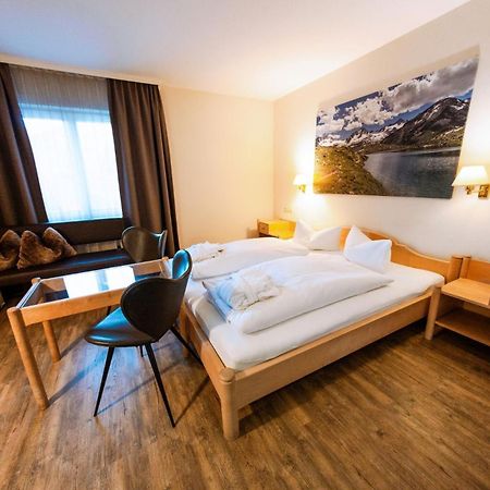 Pension Gletscherblick Fulpmes Bagian luar foto